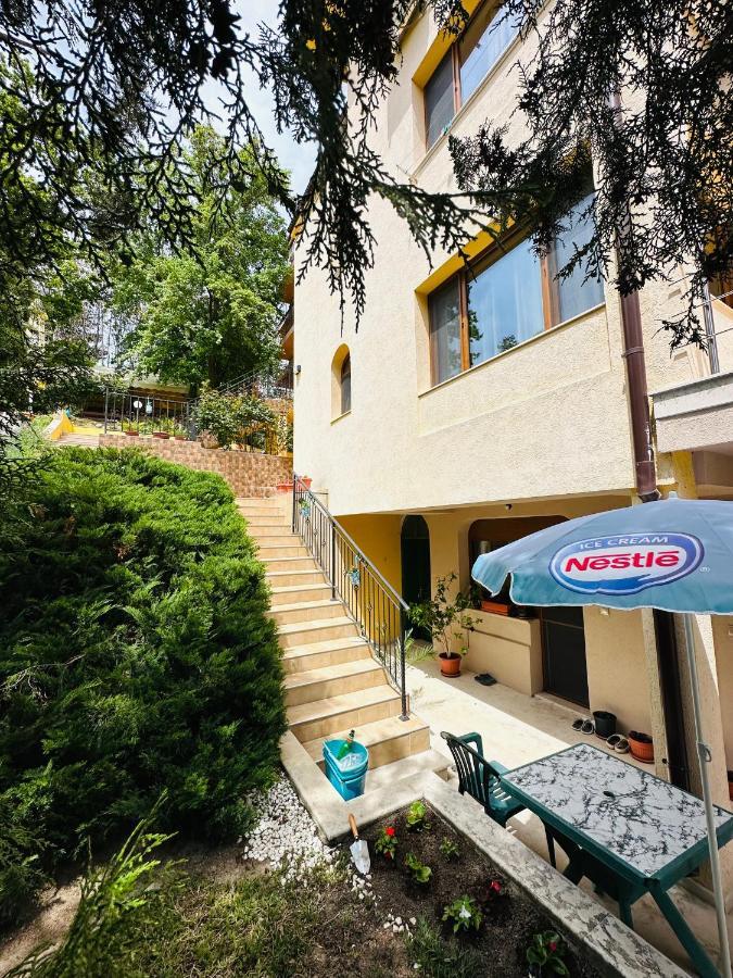 Villa Mari Guest Rooms Golden Sands Exterior foto