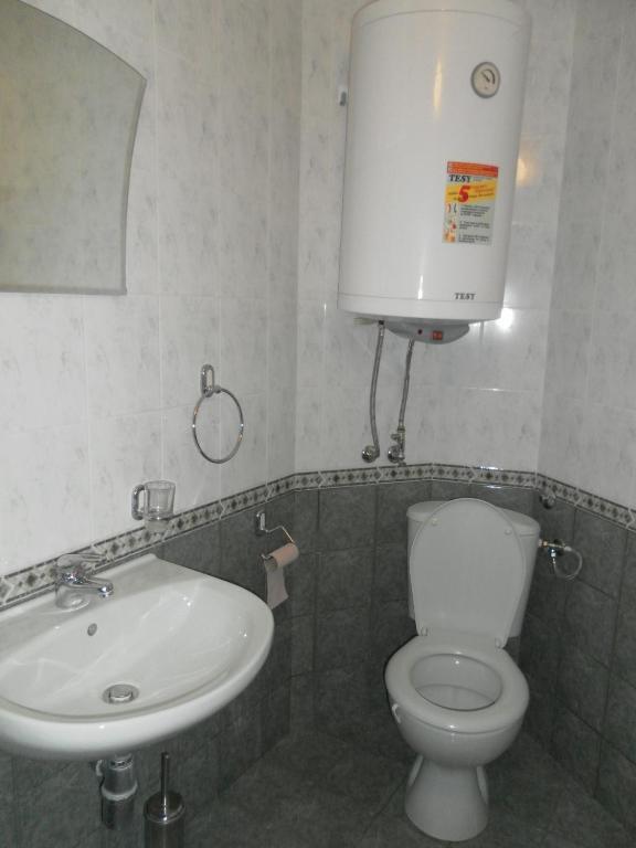 Villa Mari Guest Rooms Golden Sands Exterior foto